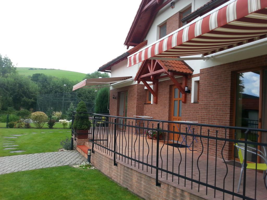 Apartmany Svaty Kriz Липтовски-Микулаш Экстерьер фото