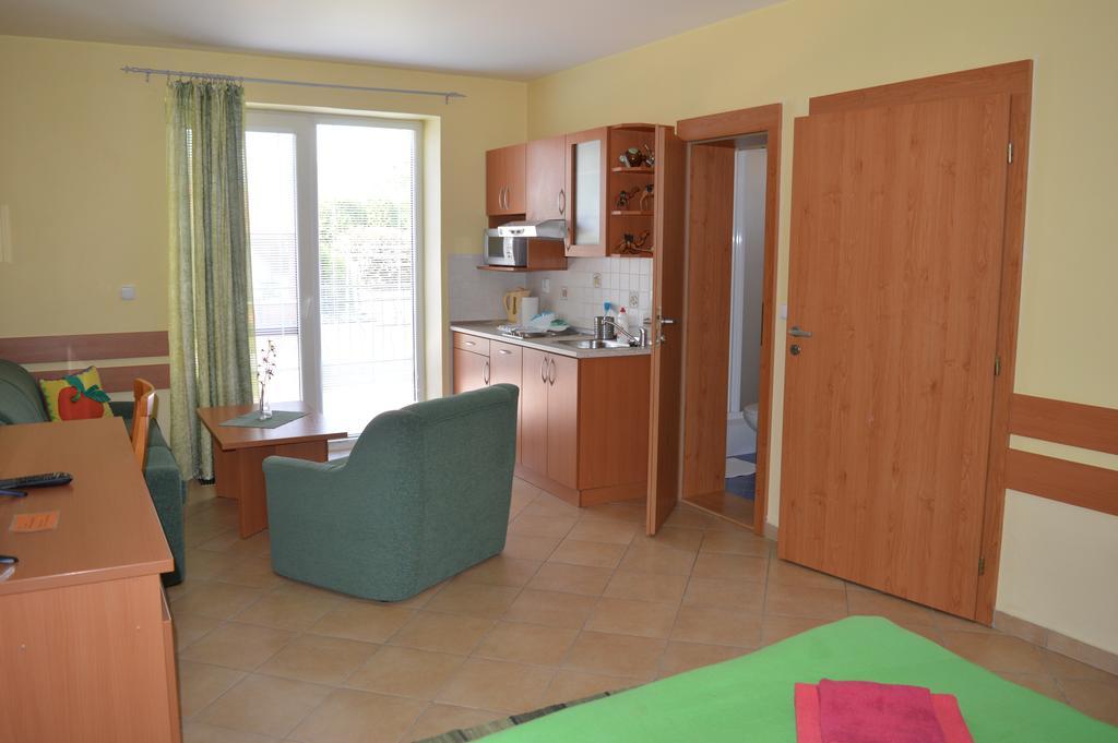 Apartmany Svaty Kriz Липтовски-Микулаш Экстерьер фото